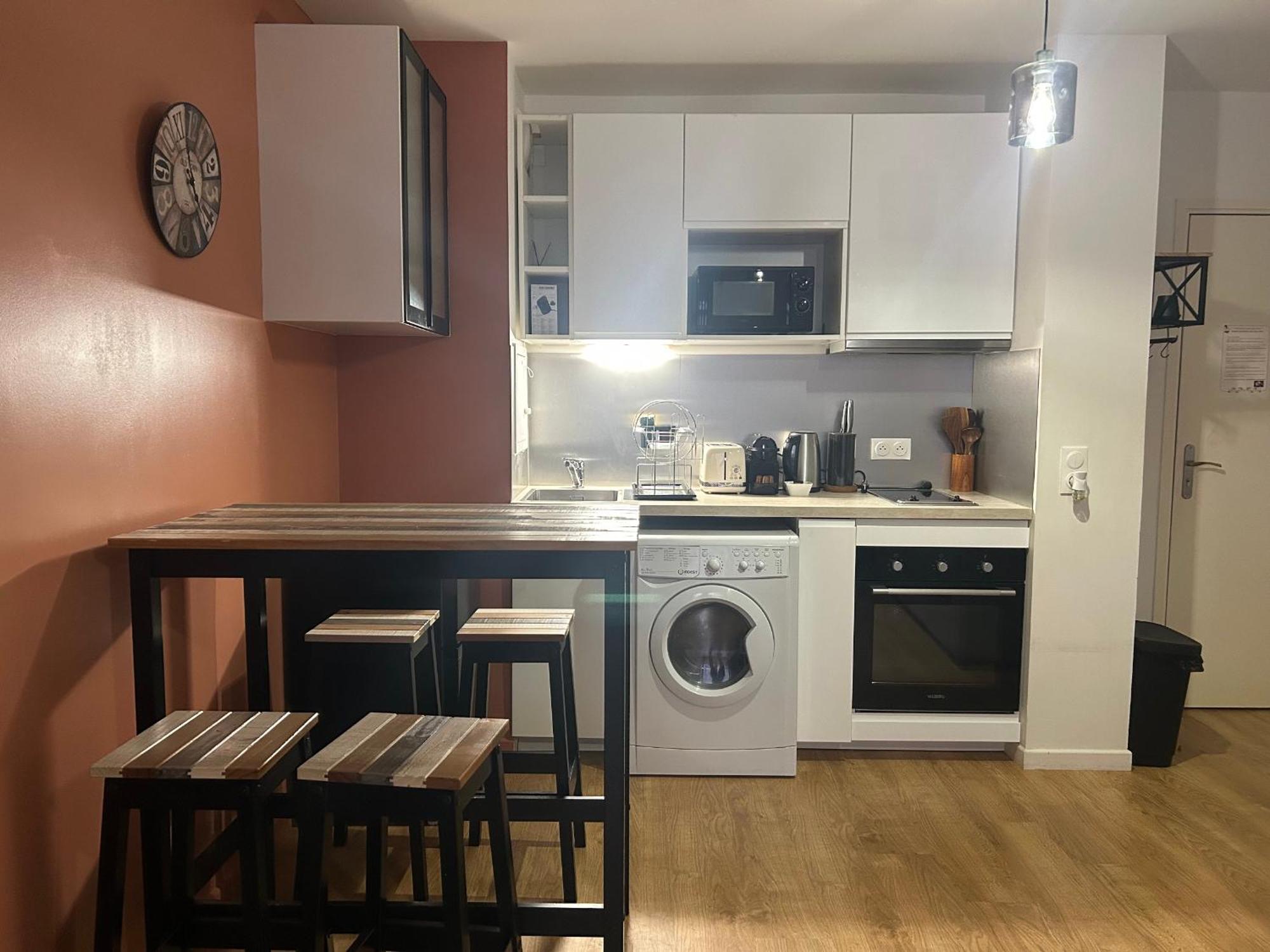 Studio Spacieux 4 Personnes Avec Terrasse Privee & Bureau - Gare A 4Min, Paris En 30Min Villiers-sur-Marne Buitenkant foto